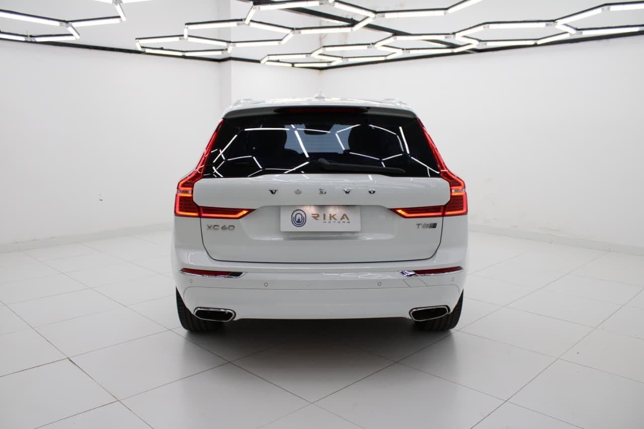 VOLVO XC60 T-8 Inscription 2.0T 16v AWD 2020 - miniatura 6