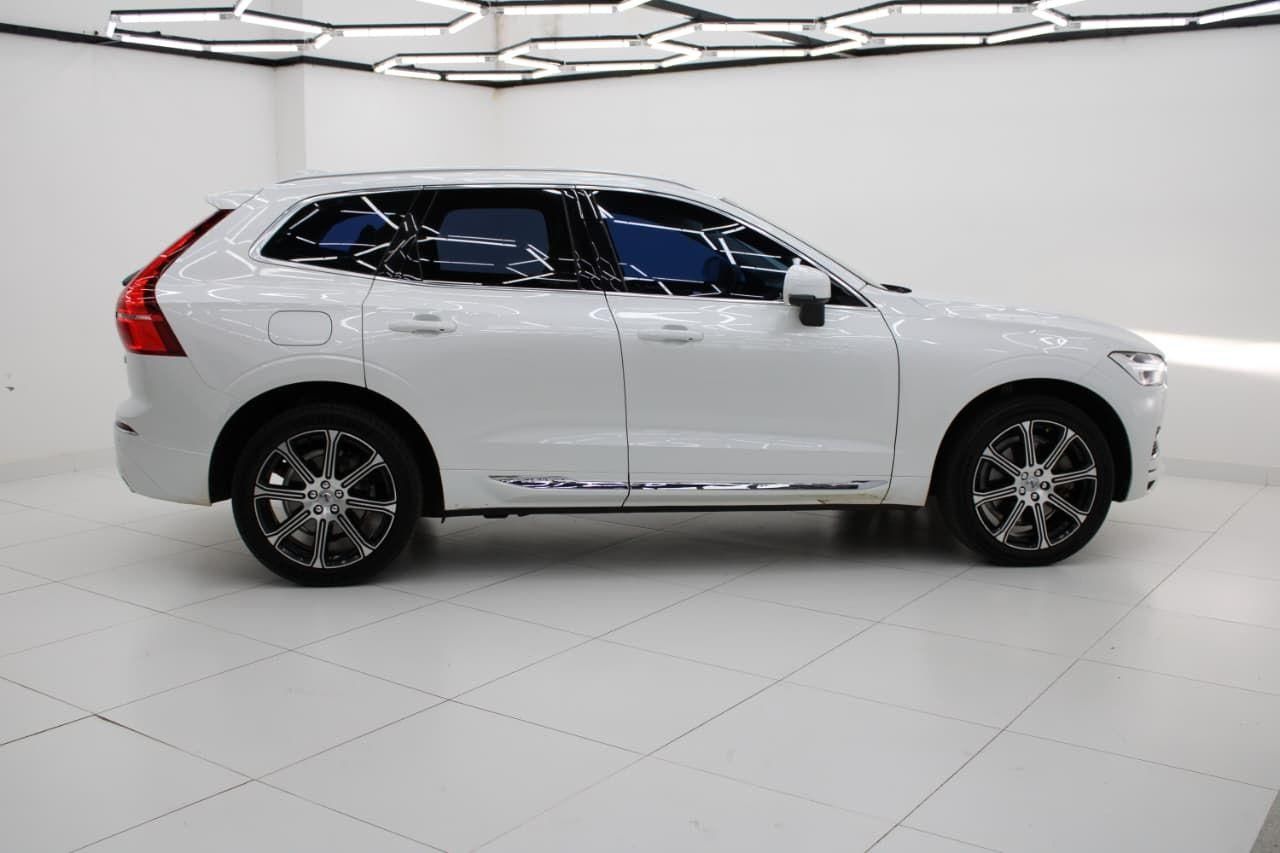 VOLVO XC60 T-8 Inscription 2.0T 16v AWD 2020 - miniatura 8