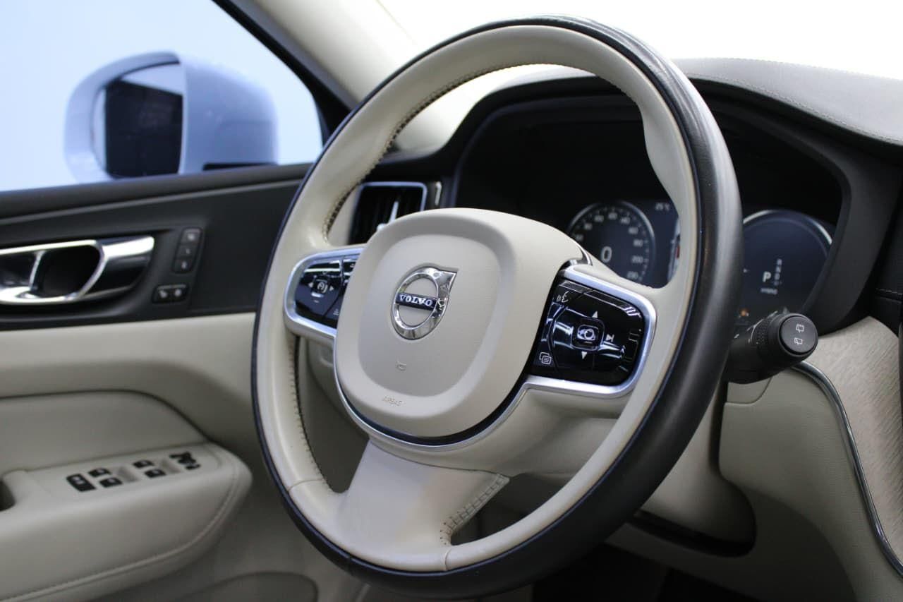 VOLVO XC60 T-8 Inscription 2.0T 16v AWD 2020 - miniatura 12