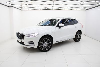 VOLVO XC60 T-8 Inscription 2.0T 16v AWD 2020