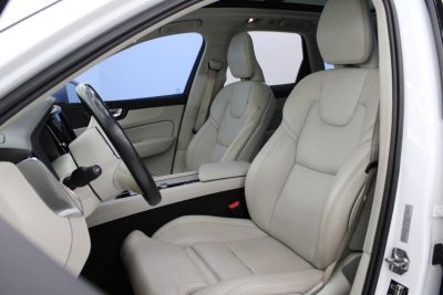 VOLVO XC60 T-8 Inscription 2.0T 16v AWD 2020 - miniatura 11