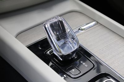 VOLVO XC60 T-8 Inscription 2.0T 16v AWD 2020 - miniatura 19