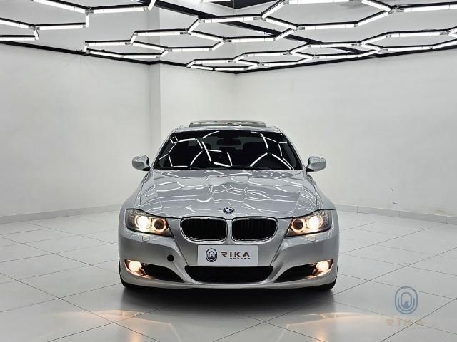 BMW 320i 2.0 16v 2011 - miniatura 3