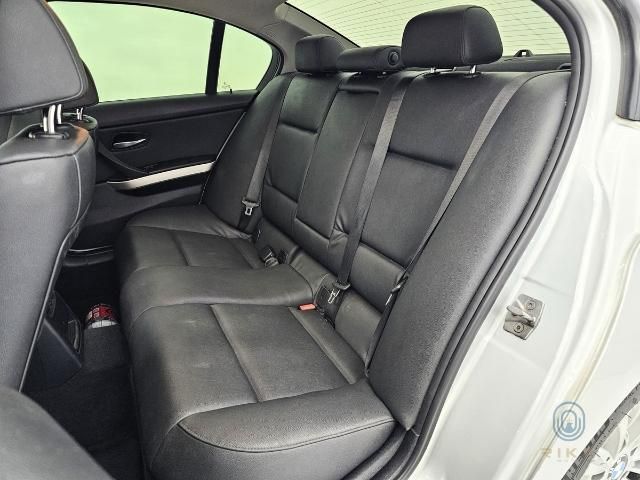 BMW 320i 2.0 16v 2011 - miniatura 15