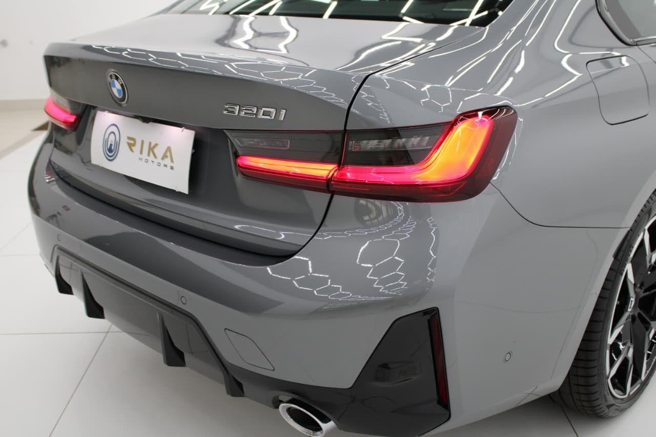 BMW 320i M Sport 2.0T 16v 2026 - miniatura 13