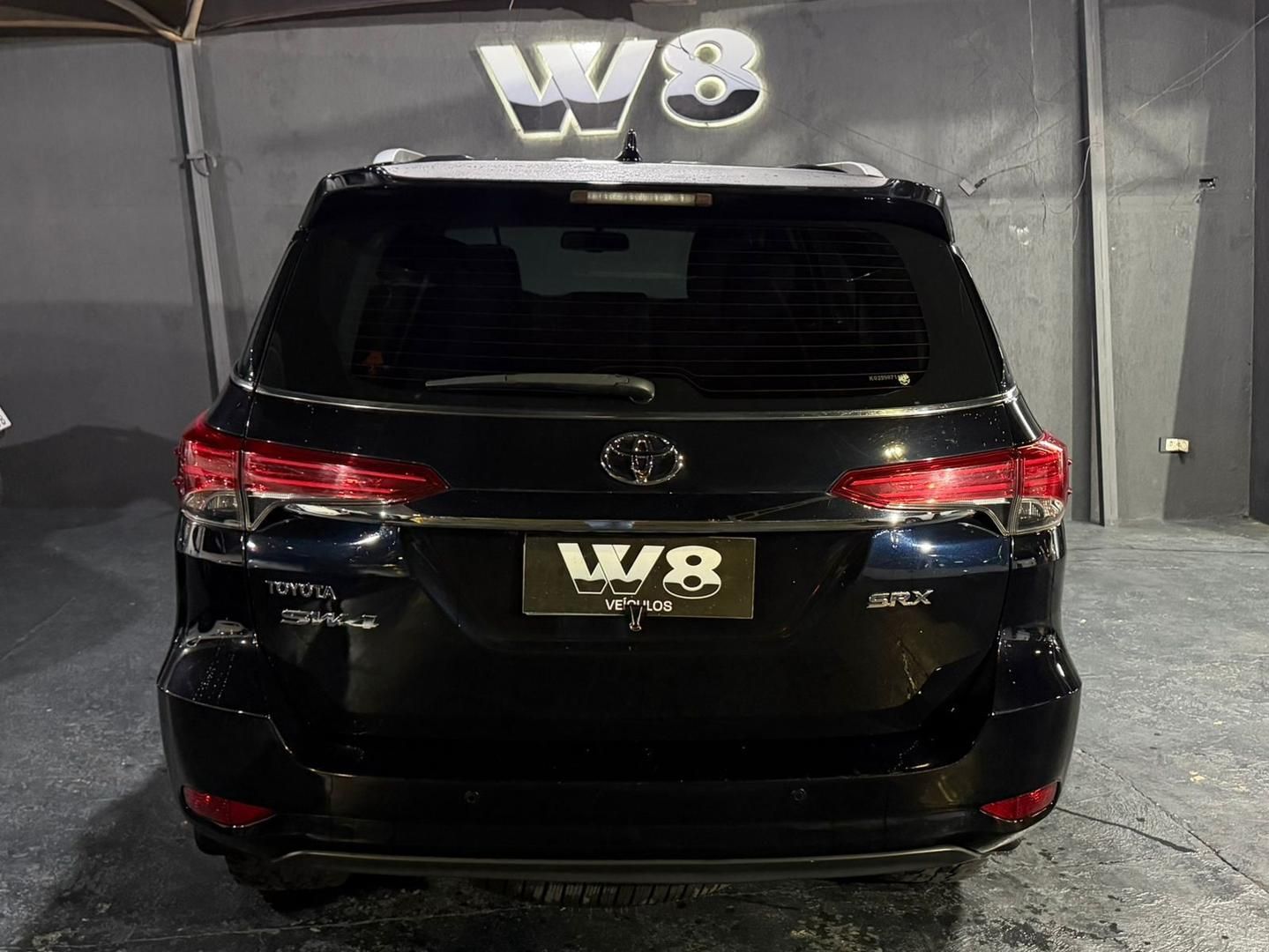 TOYOTA Hilux SW4 SRX D4-D 2.8TDi 16v 4x4 2019 - miniatura 5