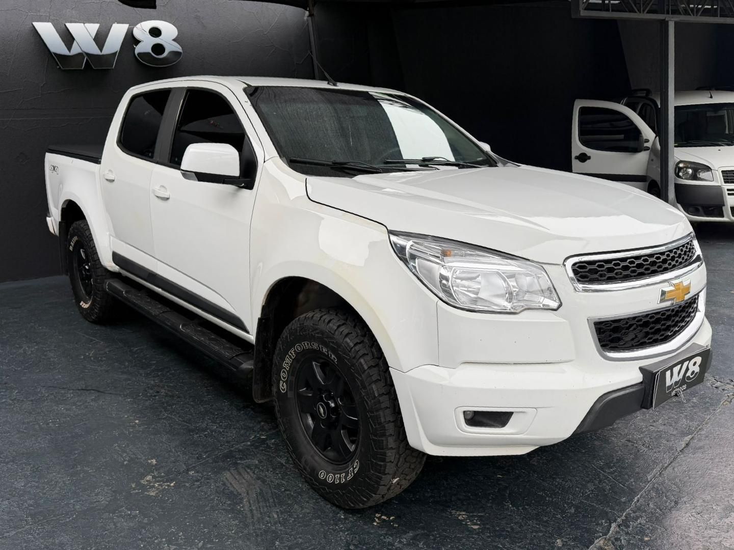 Vista principal de CHEVROLET S10 LT 2.8CTDi 16v 4x4 C.D. 2015