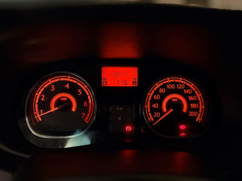 RENAULT Sandero Expression 1.6 2012 - miniatura 12
