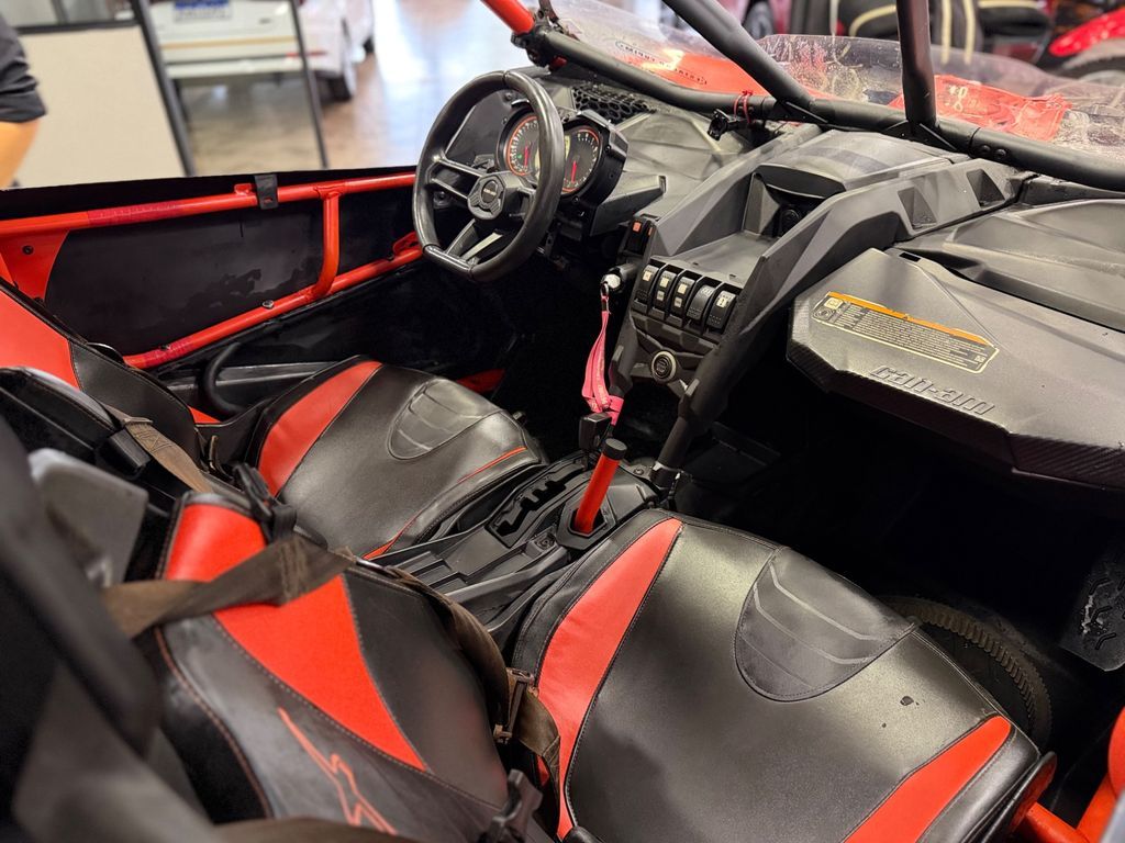 BRP Can-Am Maverick X3 X RS 900 Turbo 4x4 2018 - miniatura 12