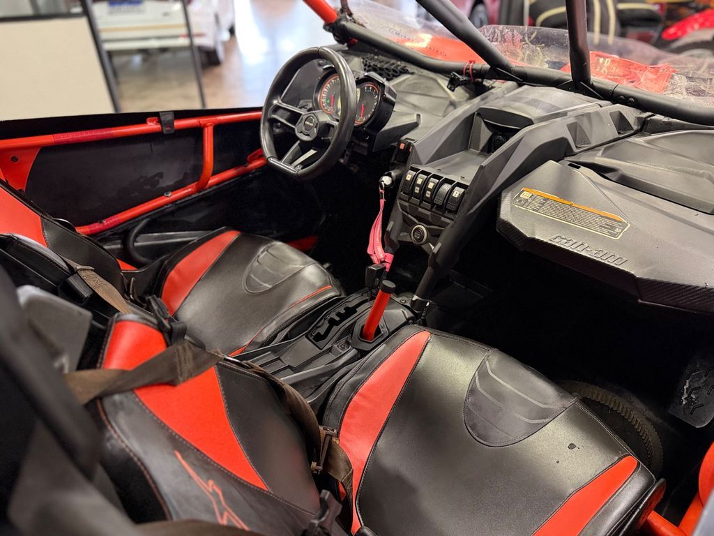 BRP Can-Am Maverick X3 X RS 900 Turbo 4x4 2018 - miniatura 14