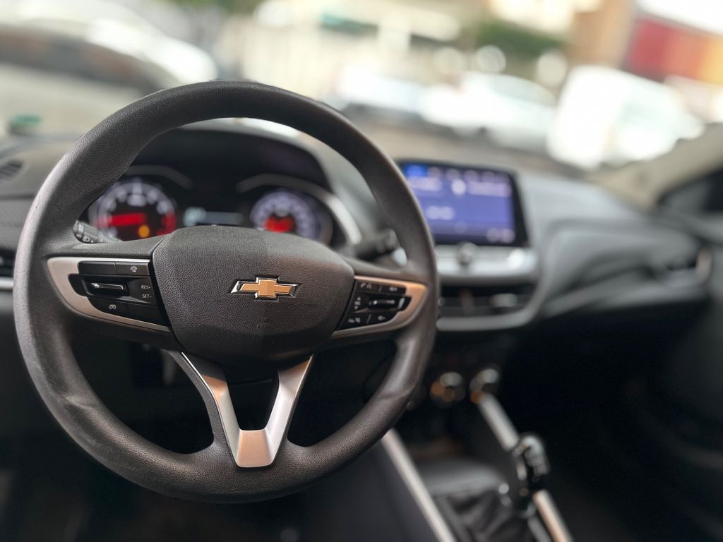 CHEVROLET Onix Sedan Plus LT 1.0 12v 2023 - miniatura 9