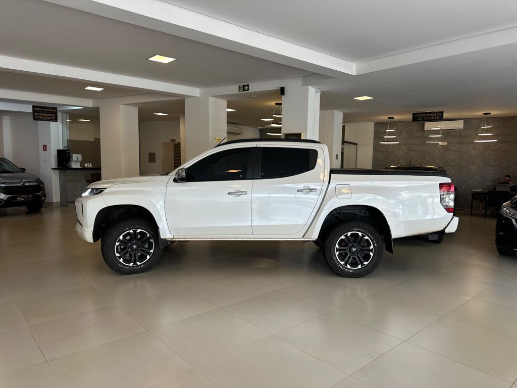 MITSUBISHI L200 Triton Sport HPE 2.4TDi 16v 4X4 C.D. 2023 - miniatura 4