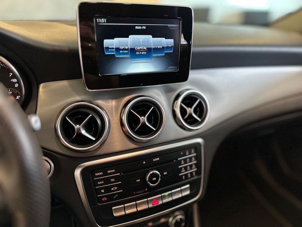 MERCEDES-BENZ GLA 200 Advance 1.6T 16v 2019 - miniatura 9