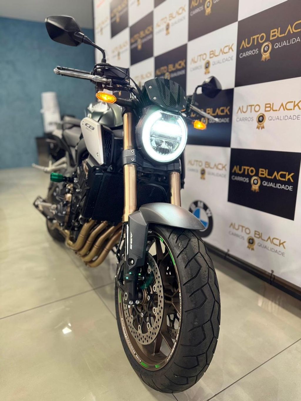 HONDA CB 650R 2023 - miniatura 3