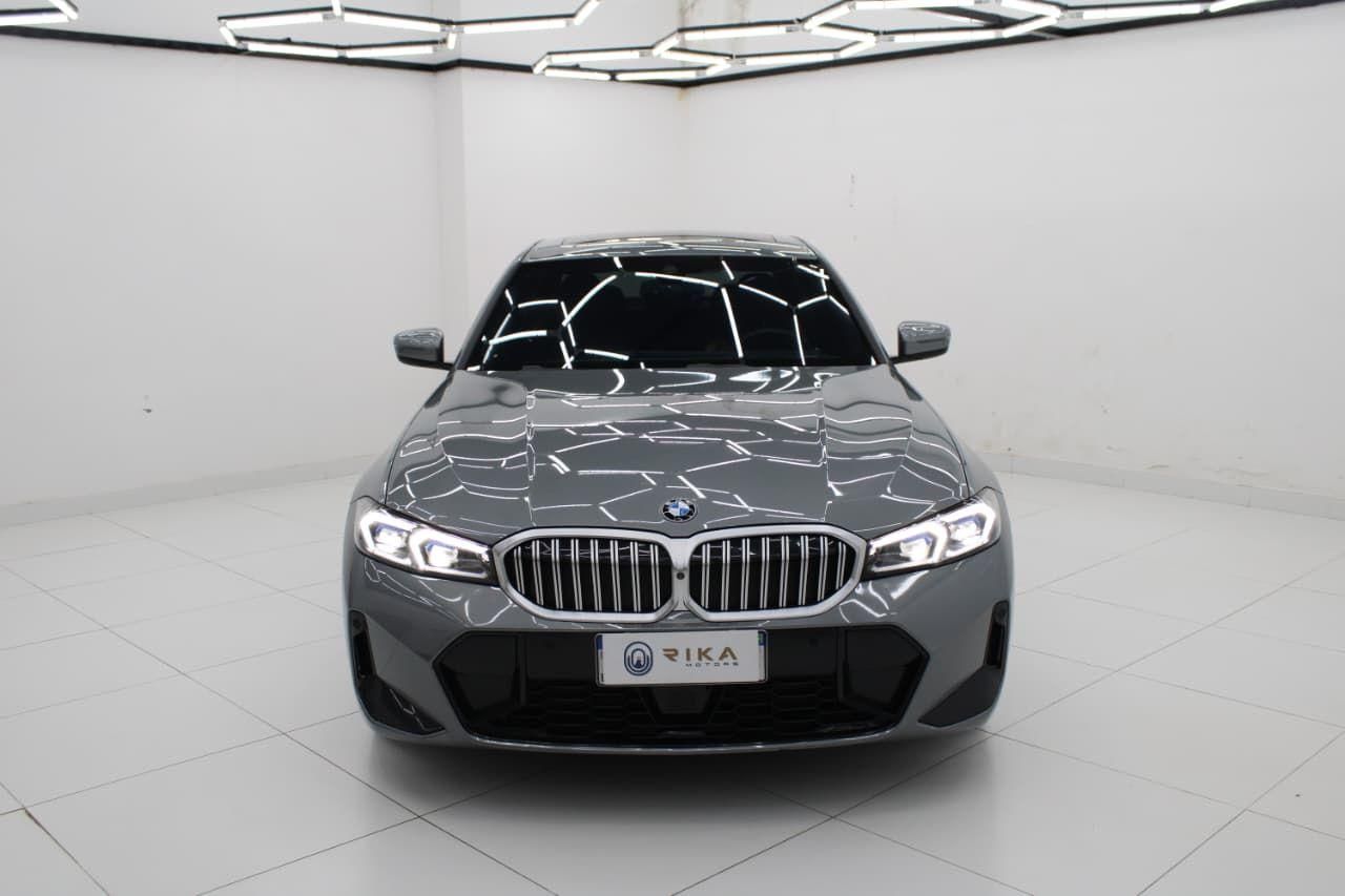 BMW 320i M Sport 2.0T 16v 2025 - miniatura 2