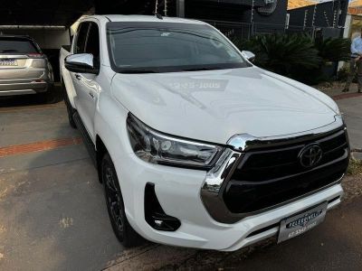 TOYOTA Hilux SRX D4-D 2.8TDi 16v 4X4 C.D. 2023 - miniatura 2