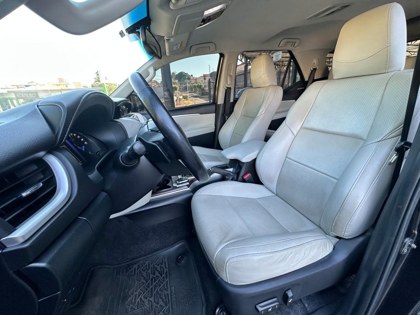 TOYOTA Hilux SW4 SRX D4-D 2.8TDi 16v 4x4 2016 - miniatura 9