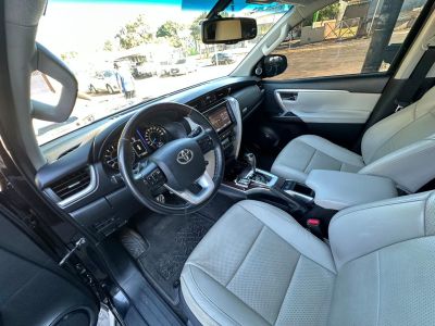 TOYOTA Hilux SW4 SRX D4-D 2.8TDi 16v 4x4 2016 - miniatura 8