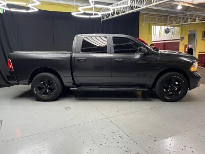 RAM 1500 Classic Laramie 5.7 V8 4X4 C.D. 2022 - miniatura 8