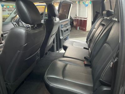 RAM 1500 Classic Laramie 5.7 V8 4X4 C.D. 2022 - miniatura 13