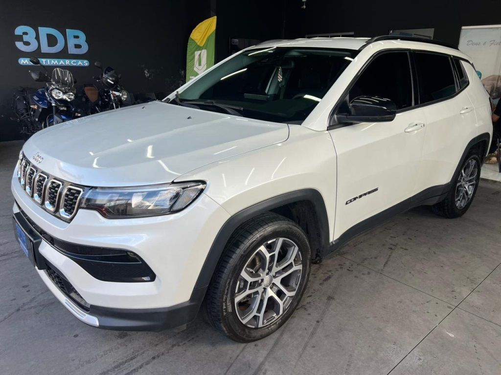 Vista principal de JEEP Compass Longitude 1.3 16v T270 2025