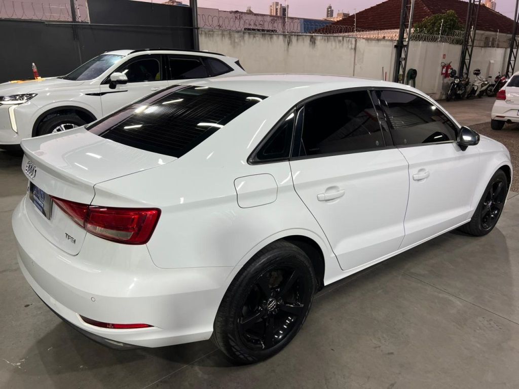 AUDI A3 Sedan Attraction 1.4 TFSi 16v 2018 - miniatura 8