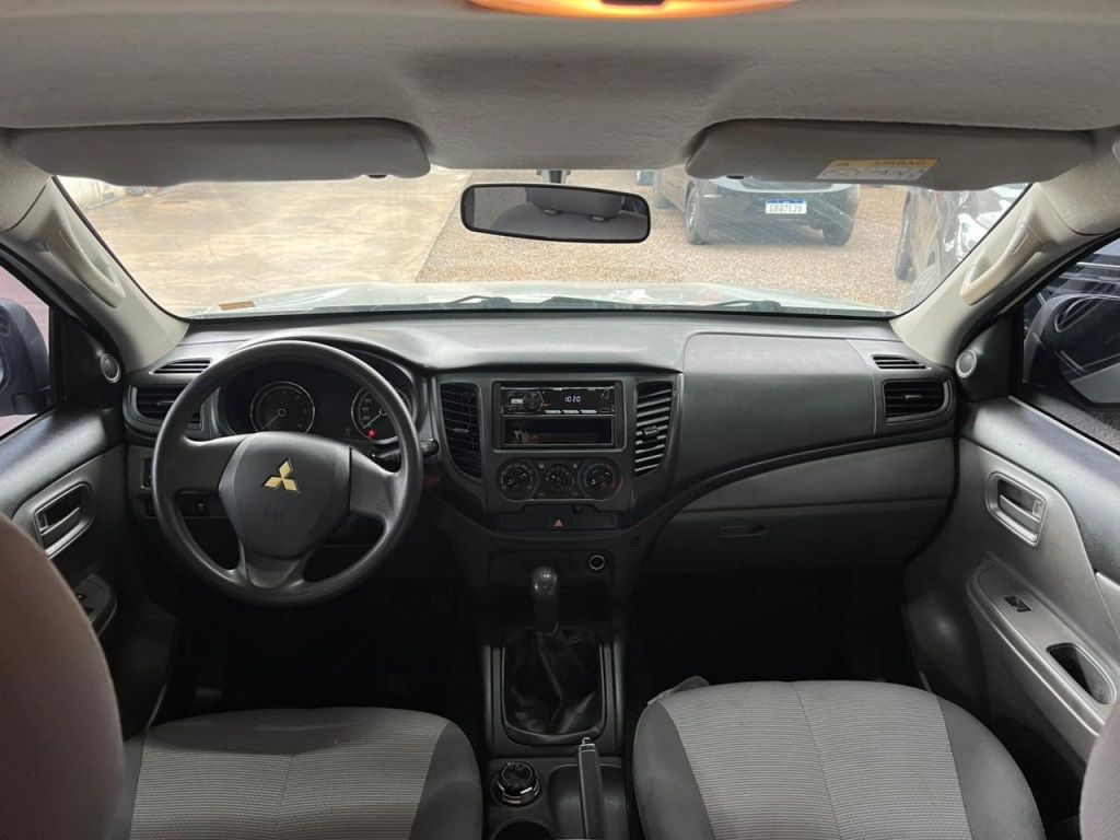 MITSUBISHI L200 Triton GL 2.4TDi 16v 4X4 C.D. 2024 - miniatura 10