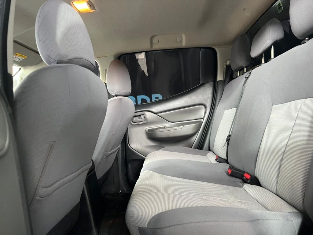 MITSUBISHI L200 Triton GL 2.4TDi 16v 4X4 C.D. 2024 - miniatura 11