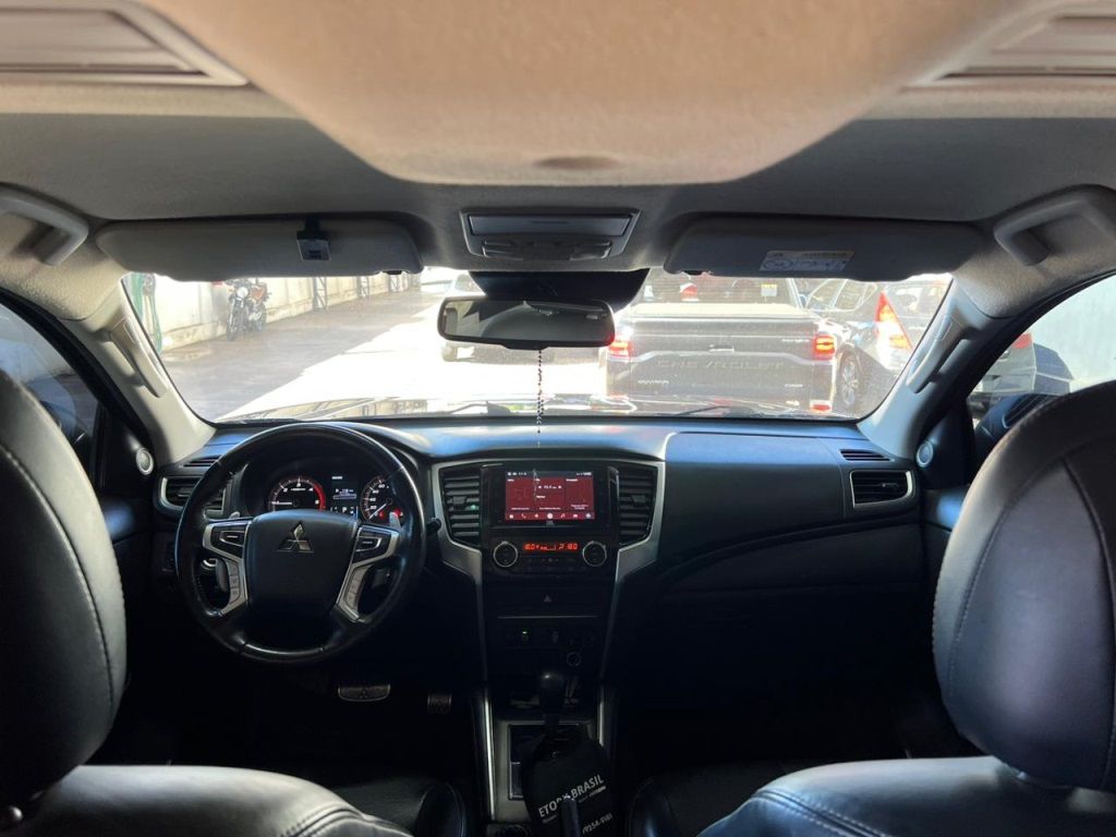 MITSUBISHI L200 Triton Sport HPE-S 2.4TDi 16v 4X4 C.D. 2022 - miniatura 4
