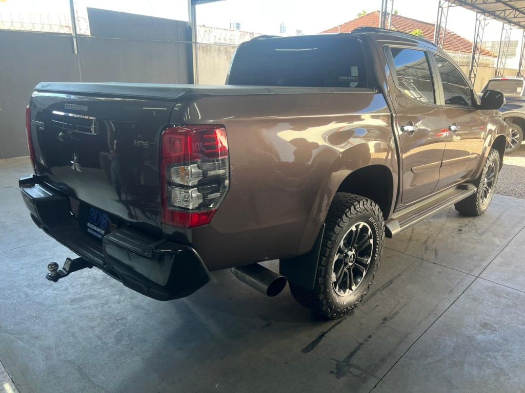 MITSUBISHI L200 Triton Sport HPE-S 2.4TDi 16v 4X4 C.D. 2022 - miniatura 9