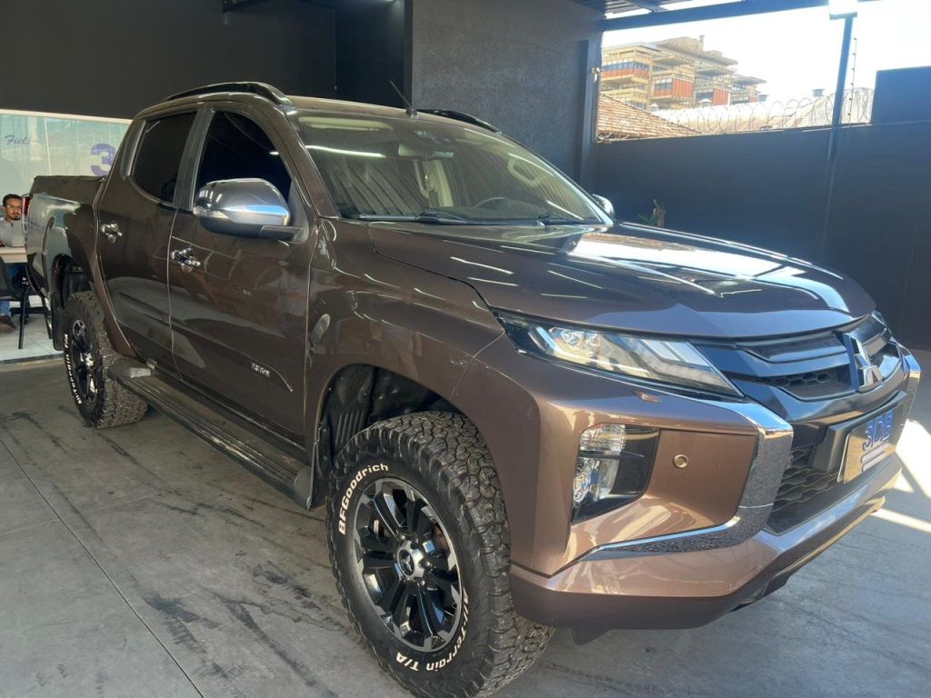 MITSUBISHI L200 Triton Sport HPE-S 2.4TDi 16v 4X4 C.D. 2022 - miniatura 11
