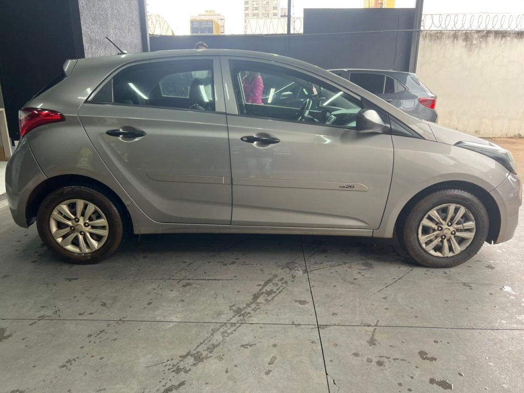 HYUNDAI HB20 Comfort 1.0 12v 2018 - miniatura 8