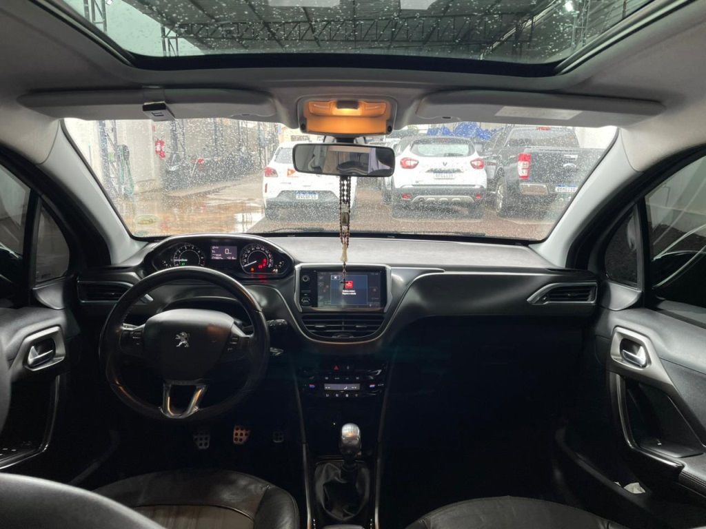 PEUGEOT 2008 Griffe 1.6 16v 2016 - miniatura 9