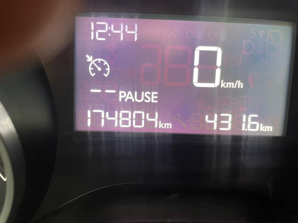 PEUGEOT 2008 Griffe 1.6 16v 2016 - miniatura 12