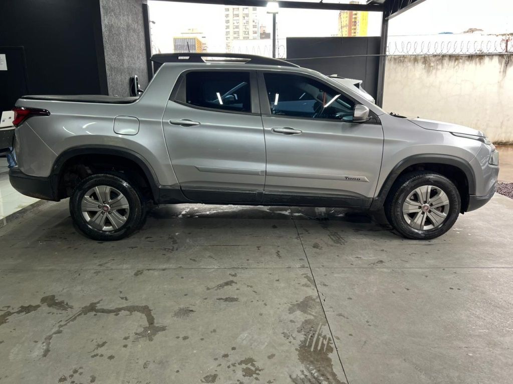 FIAT Toro Freedom 1.8 16v 2021 - miniatura 4