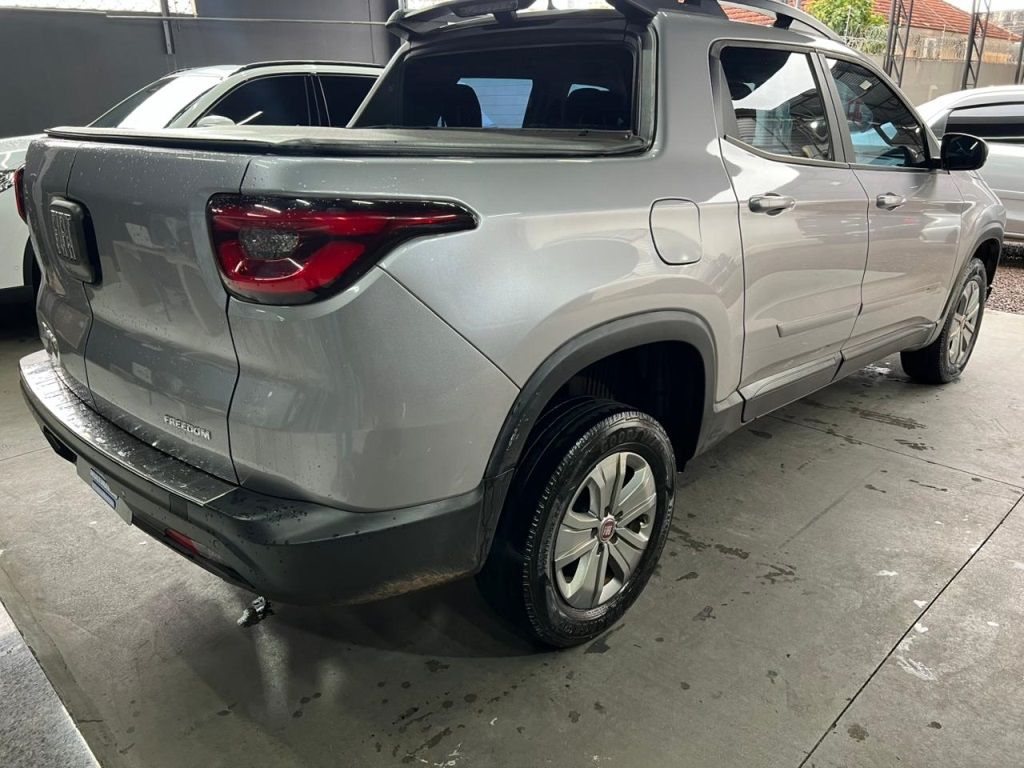 FIAT Toro Freedom 1.8 16v 2021 - miniatura 5