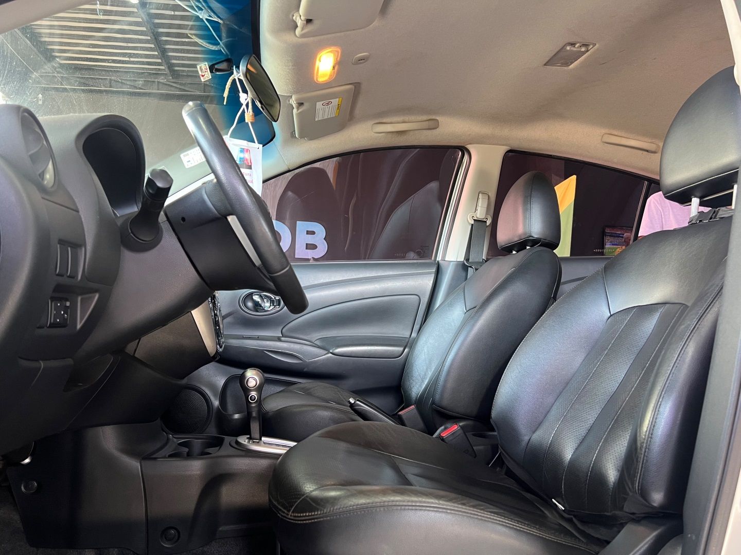 NISSAN Versa Unique 1.6 16v 2018 - miniatura 4