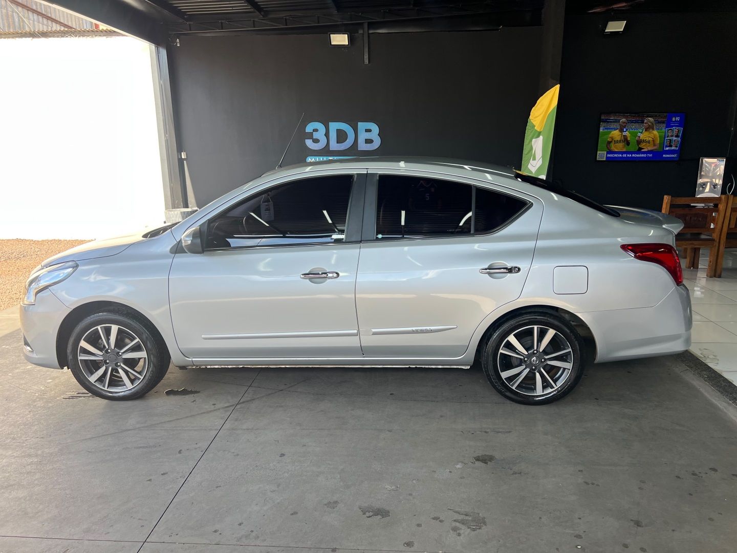 NISSAN Versa Unique 1.6 16v 2018 - miniatura 6