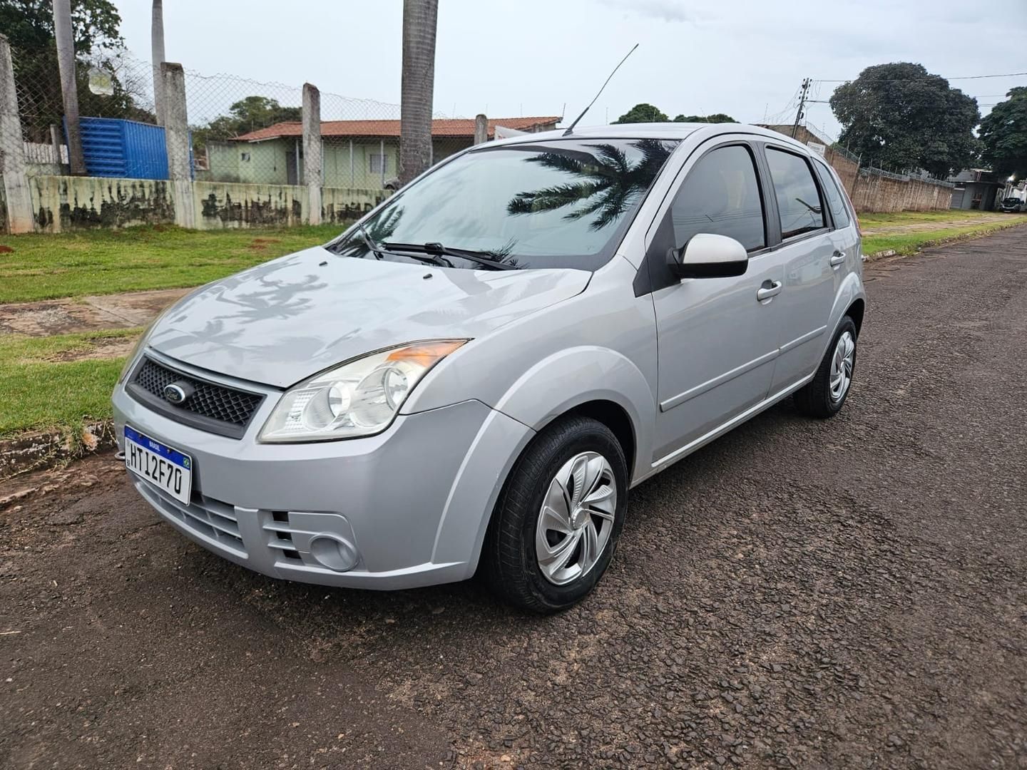 FORD Fiesta Hatch 1.0 4p. 2008 - miniatura 2
