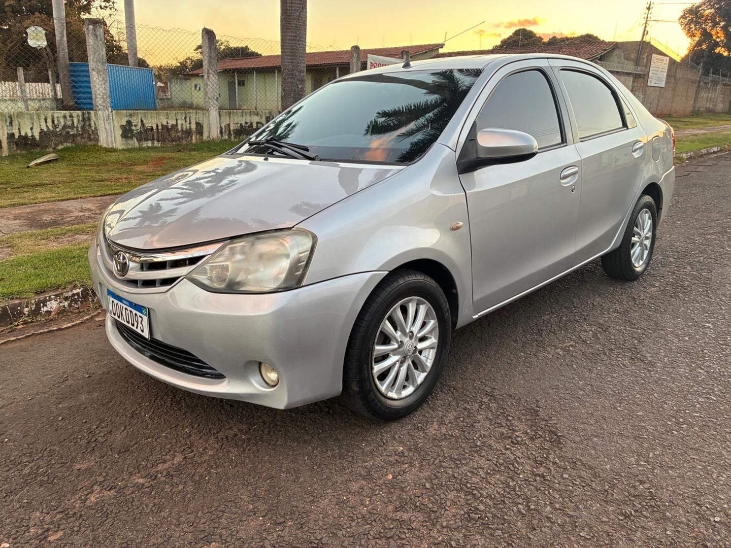 TOYOTA Etios Sedan XLS 1.5 16v 2014