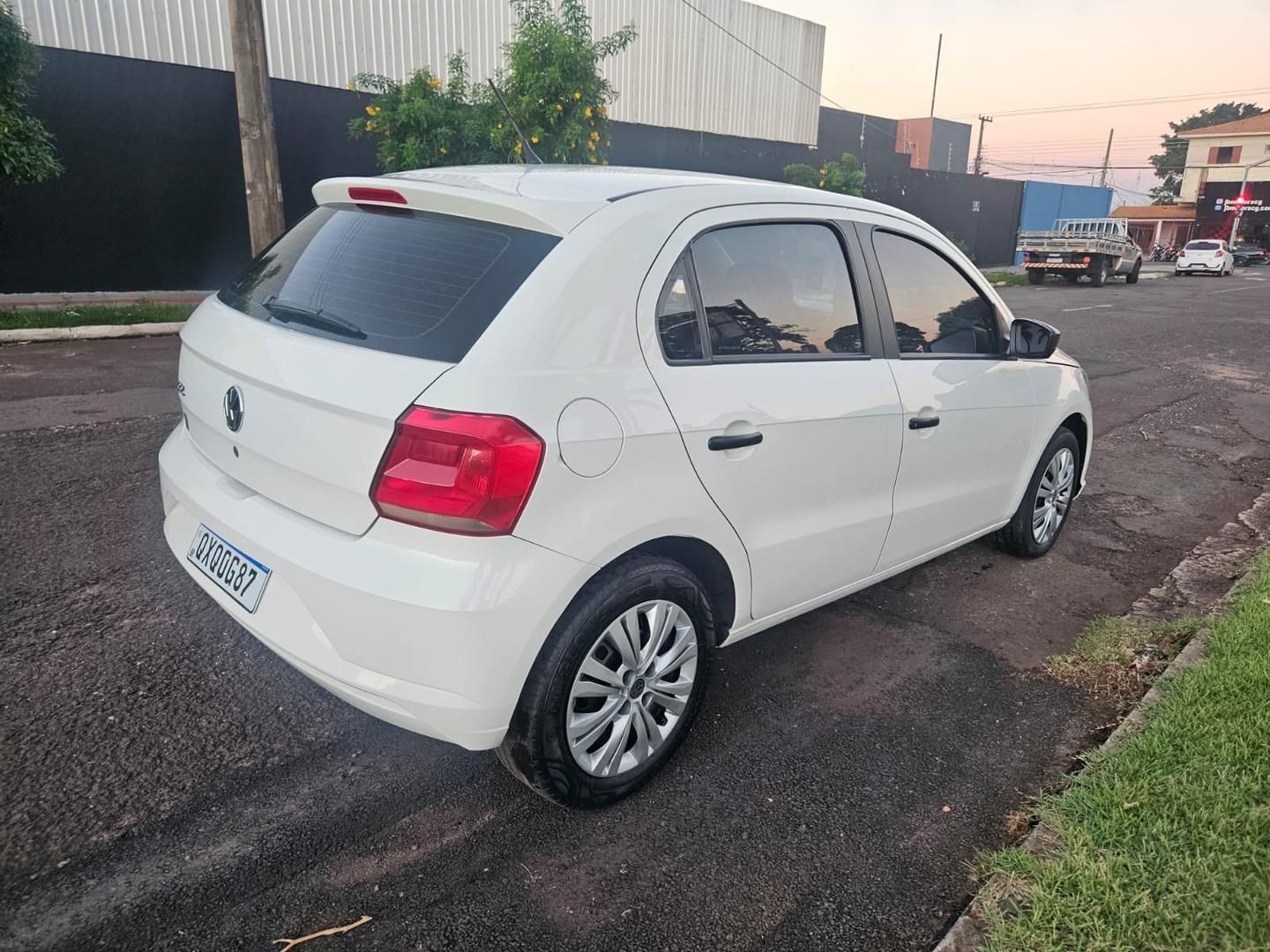VOLKSWAGEN Gol 1.6 4p. 2021 - miniatura 3