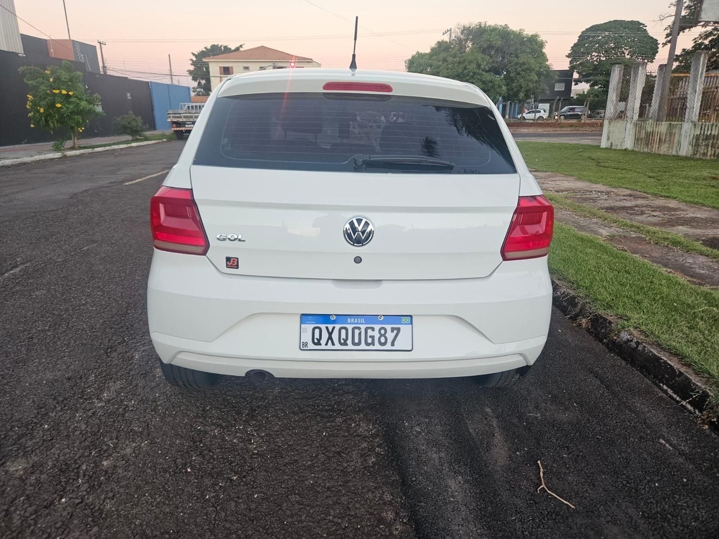 VOLKSWAGEN Gol 1.6 4p. 2021 - miniatura 4