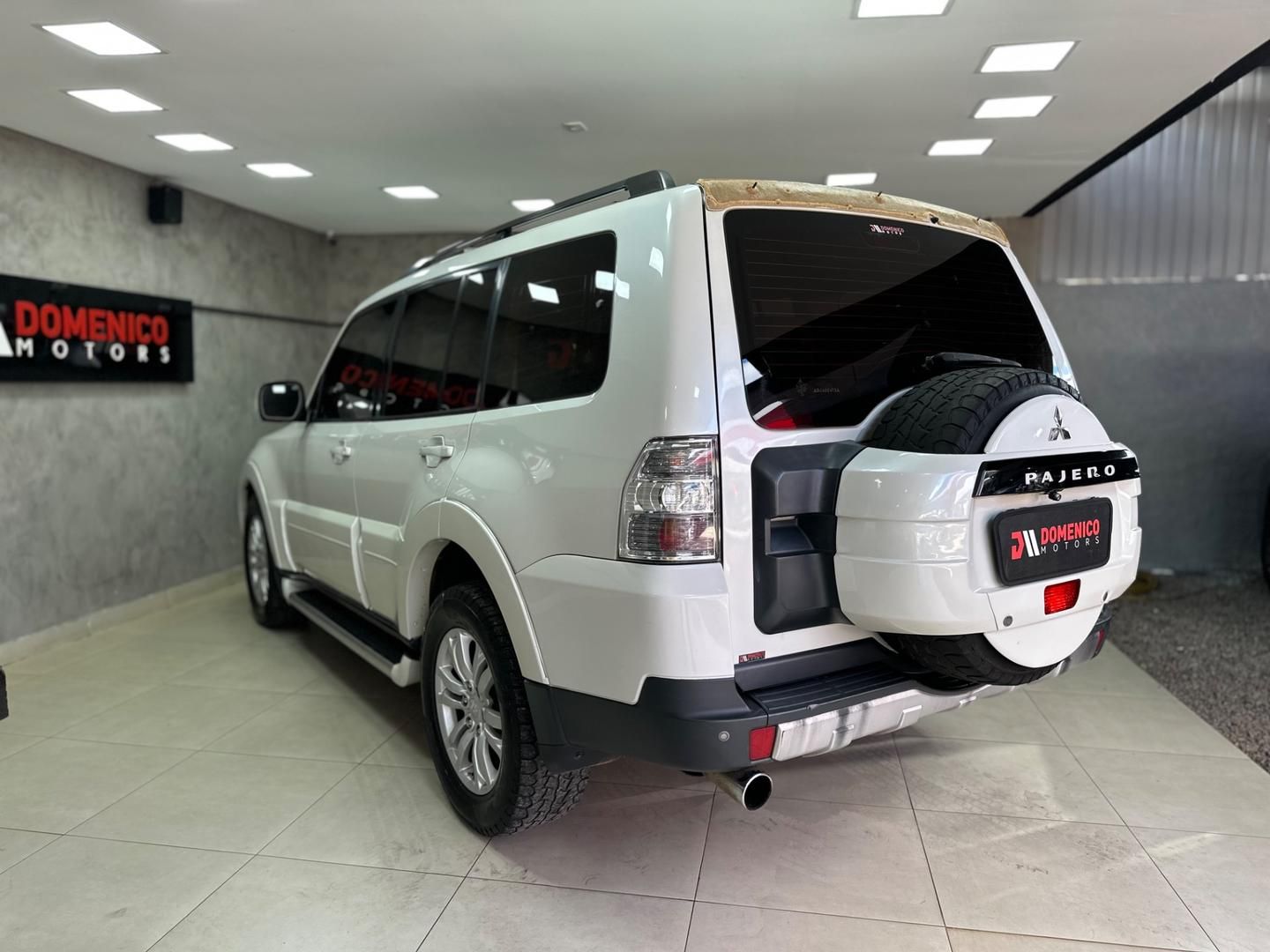 MITSUBISHI Pajero Full HPE 3.2TDi 16v 4x4 2013 - miniatura 4
