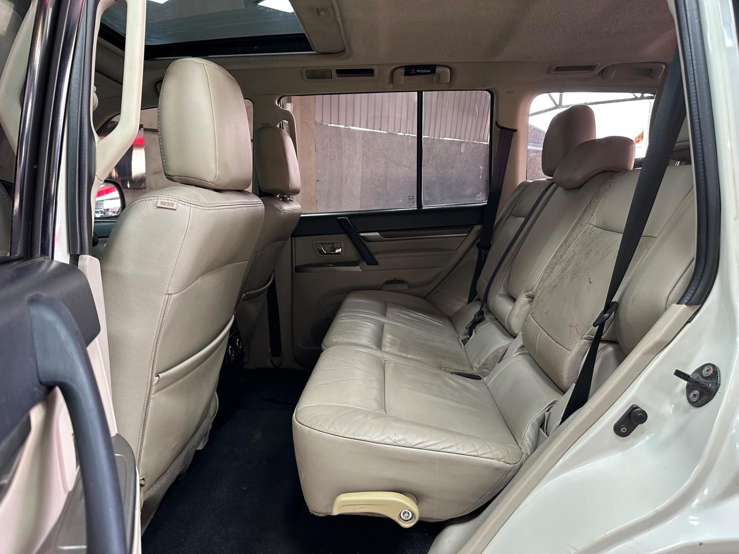 MITSUBISHI Pajero Full HPE 3.2TDi 16v 4x4 2013 - miniatura 10