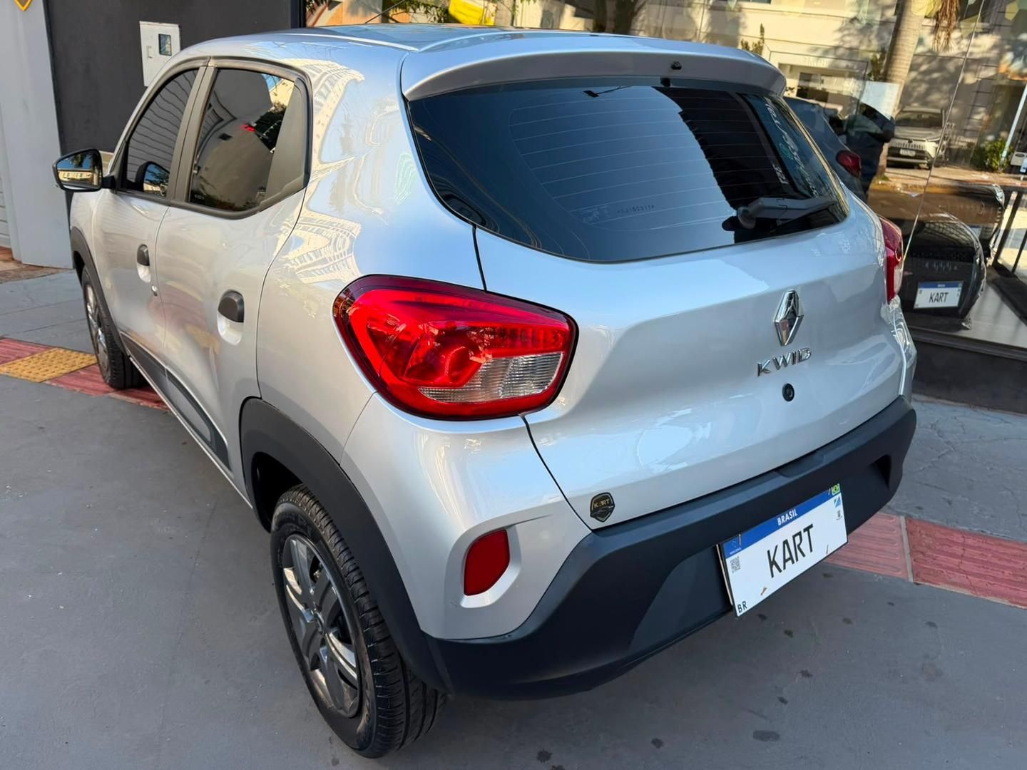RENAULT Kwid Zen 1.0 12v 2025 - miniatura 4
