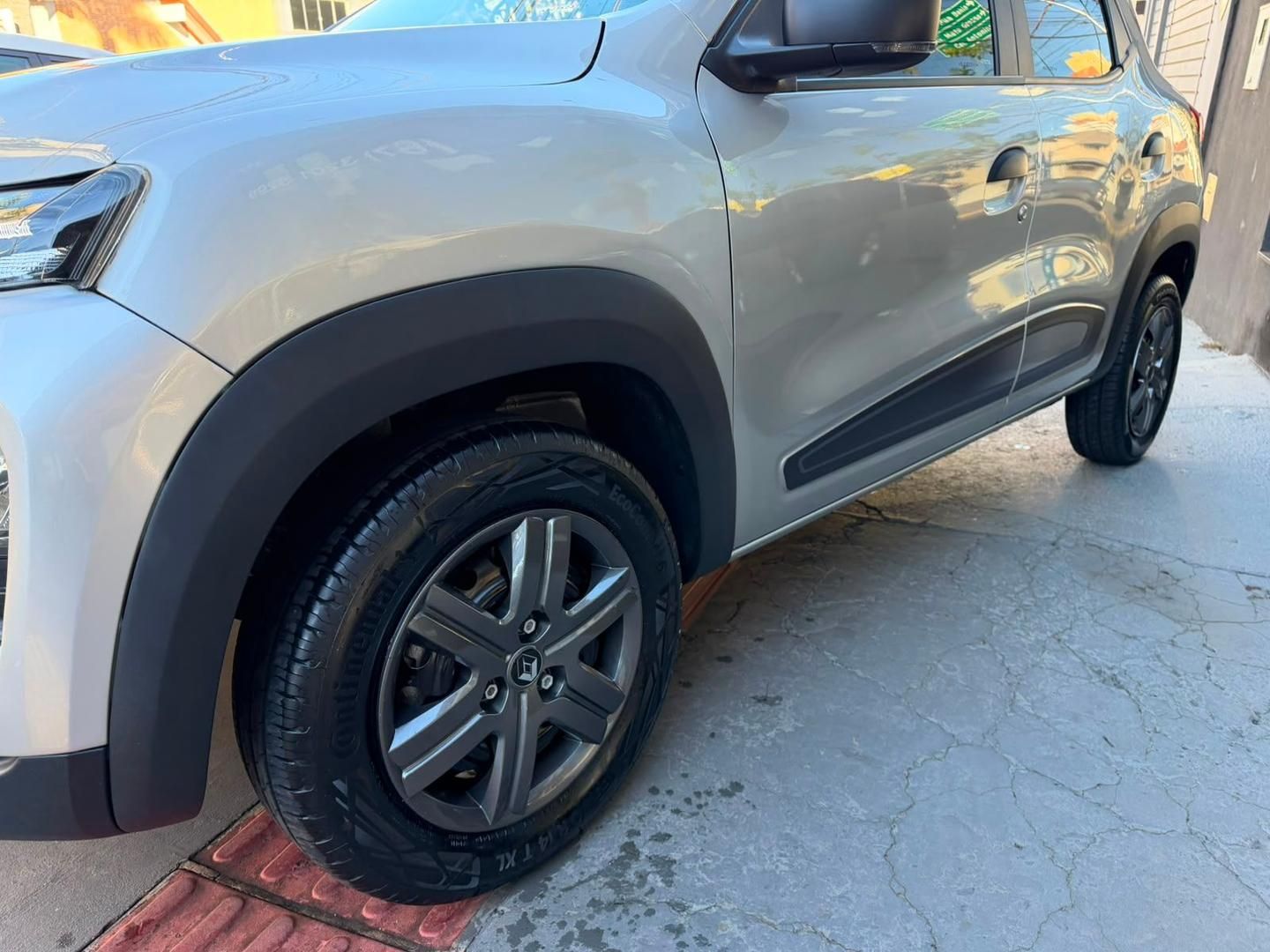 RENAULT Kwid Zen 1.0 12v 2025 - miniatura 11