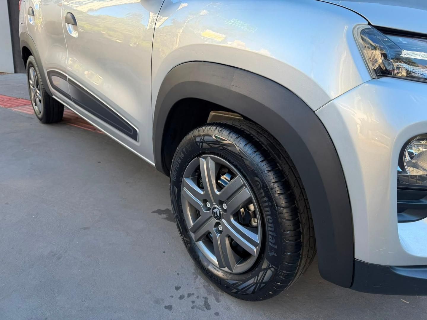 RENAULT Kwid Zen 1.0 12v 2025 - miniatura 12