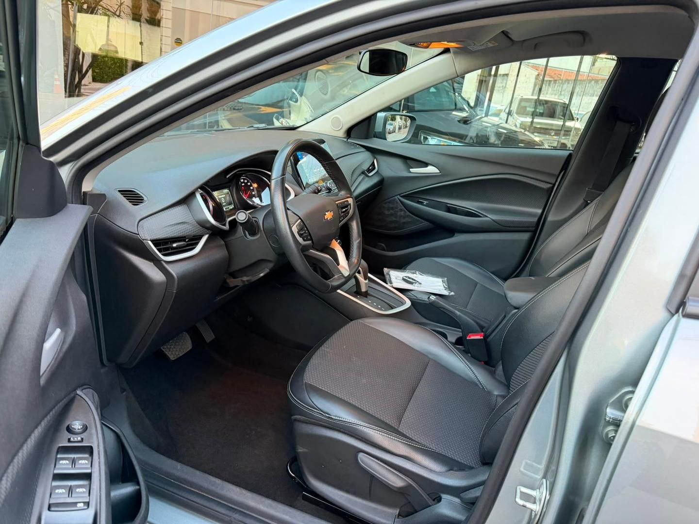 CHEVROLET Onix Sedan Plus 1.0T 12v 2025 - miniatura 7