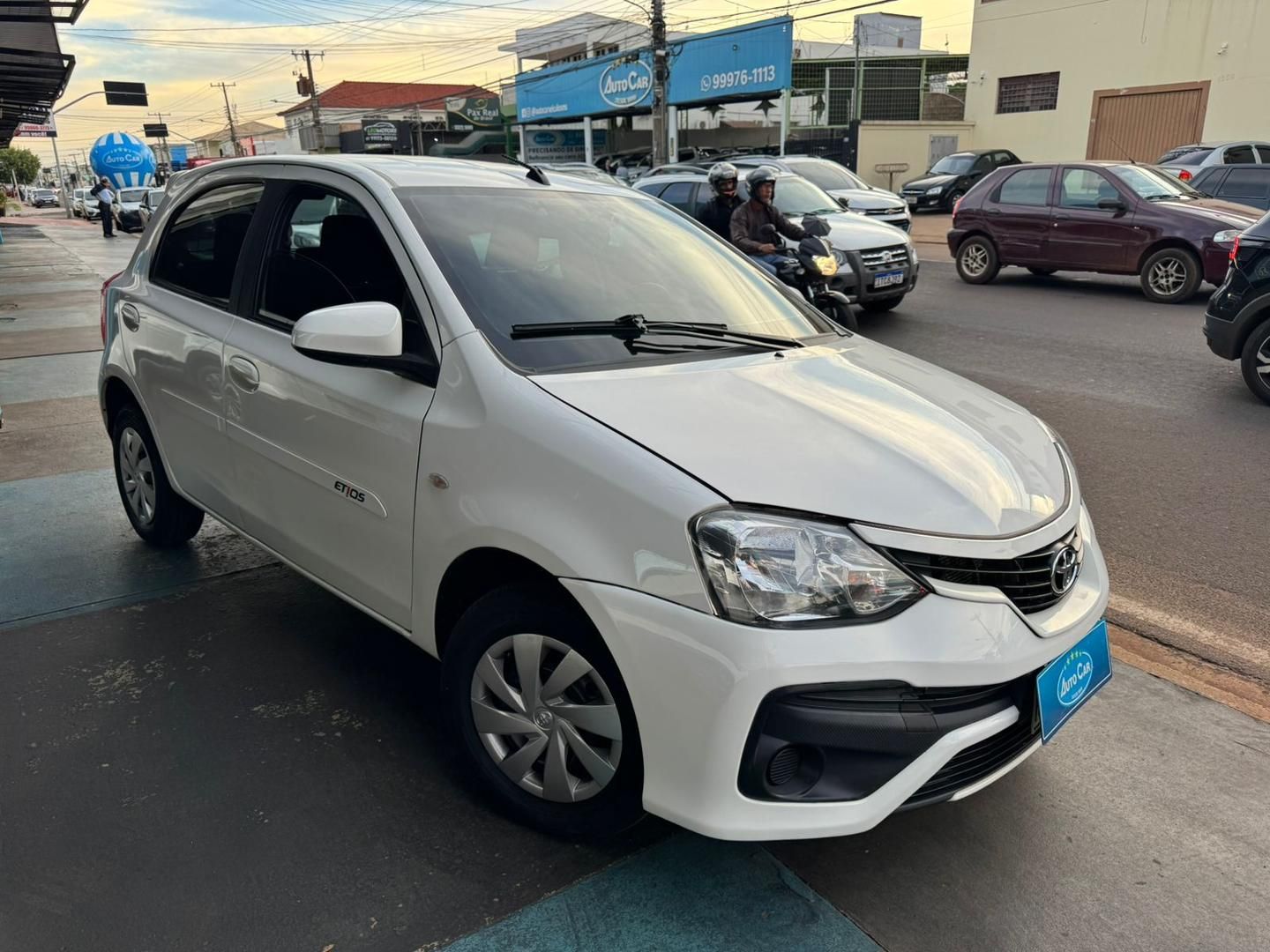 TOYOTA Etios X 1.3 16v 2018 - miniatura 2