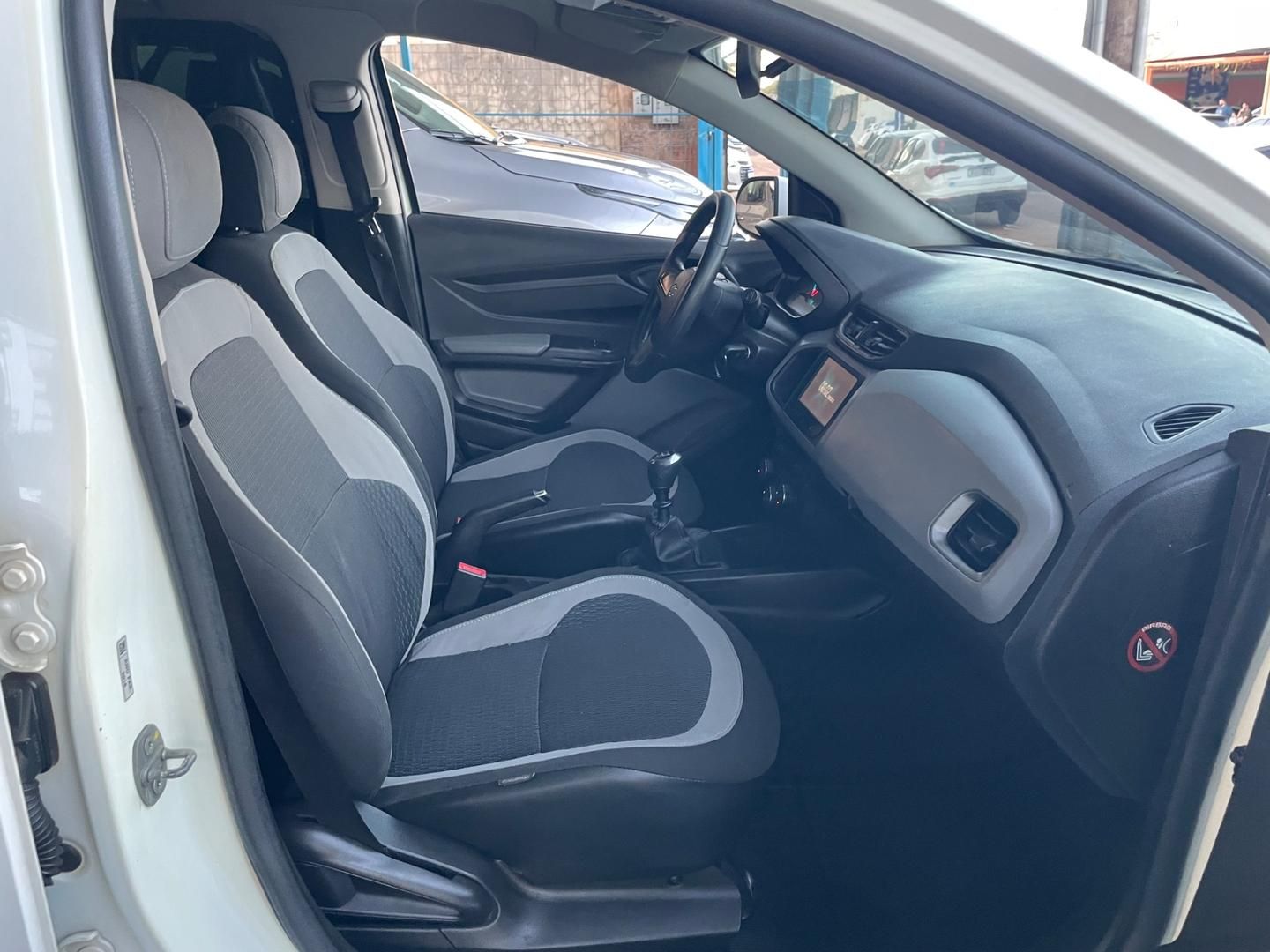 CHEVROLET Onix LT 1.0 2016 - miniatura 6
